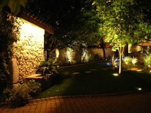 éclairage-LED-pour-jardin